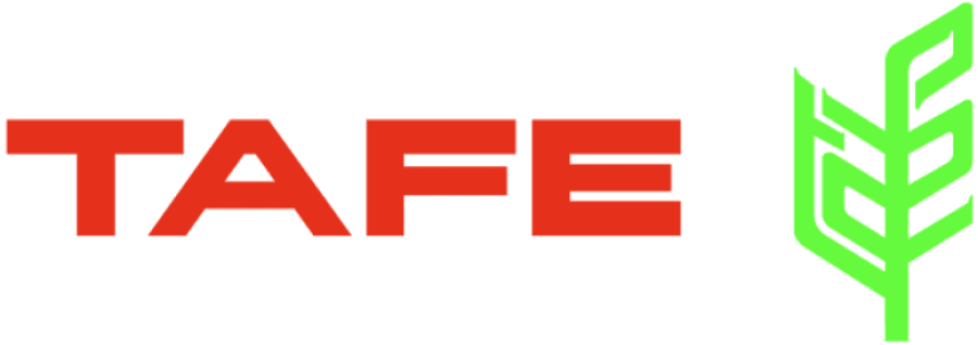 Opremljen je vertikalnim izduvnim sistemom i suvim prečistačem vazduha, što doprinosi efikasnosti i čistoći motora.