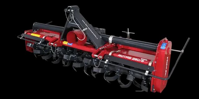 Zahvaljujući četvorostepenom reduktoru i snažnoj i masivnoj konstrukciji, ove freze se mogu koristiti i u najtežim radnim uslovima i na svim tipovima zemljišta.